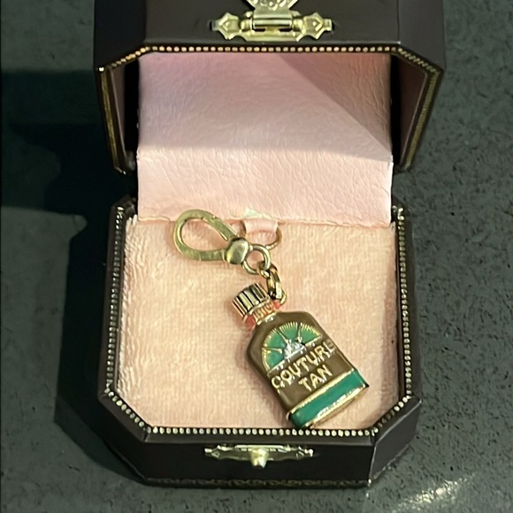 Juicy Couture Rare Vintage Suntan Lotion Charm - Picture 9 of 14